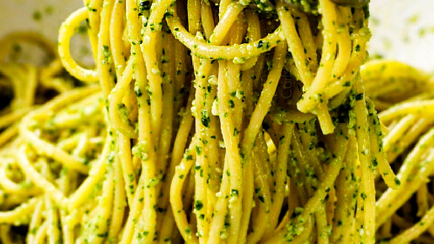 Receta de Pasta al Pesto con Aceite de Oliva